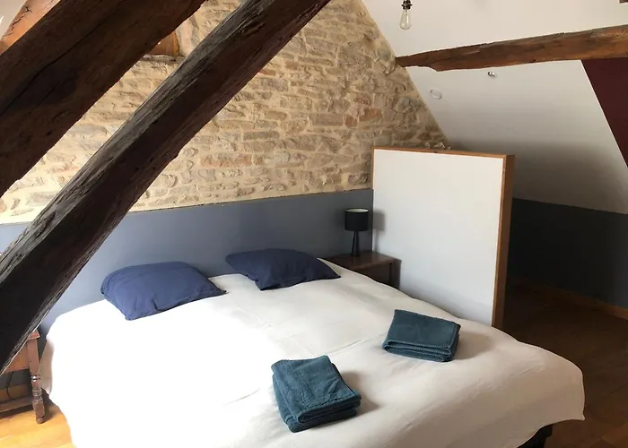 Daire Maison Millot Beaune (Cote d'Or)